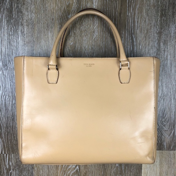 kate spade Handbags - Kate Spade Nude Camel Purse